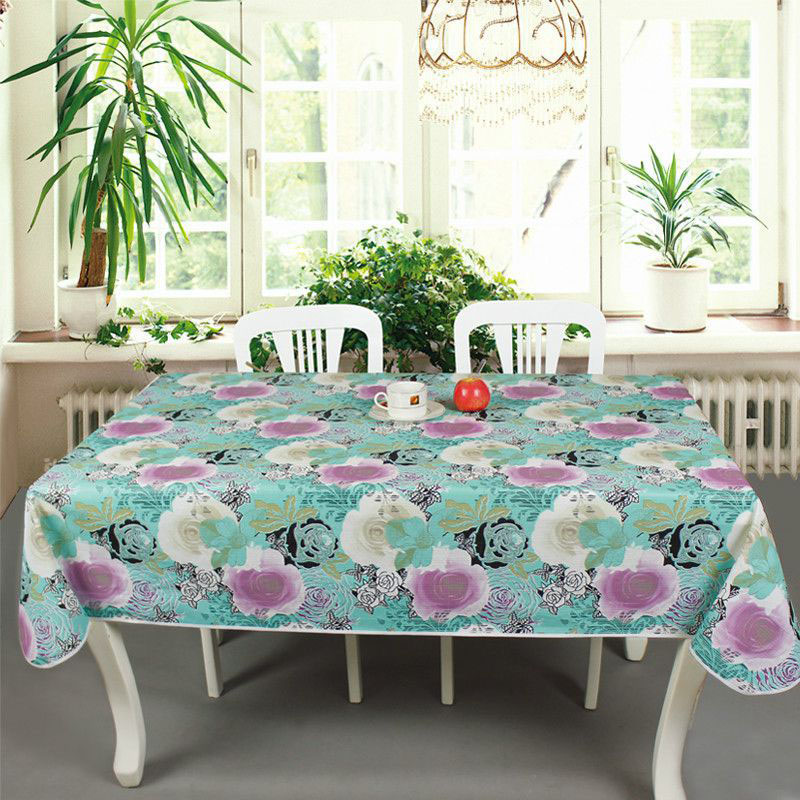 Exquisite tablecloth with binding